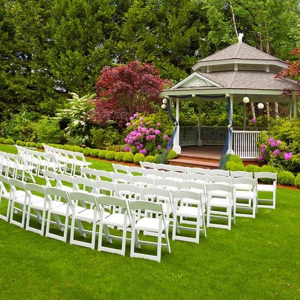 we offer a variety of wedding & event trailers, including customizable mobile bars and lounges